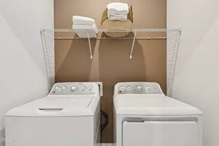 2716 Kempthorne Rd, Cary, NC 27519 - Photo 20