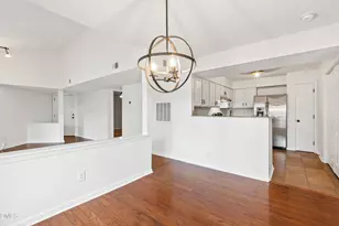 911 Washington St, Raleigh, NC 27605 - Photo 6