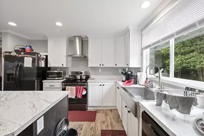 5024 Gladys Owens Street, La Grange, NC 28551 - Photo 6