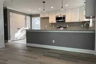 102 Saint Augustine Ave, Raleigh, NC 27610 - Photo 6