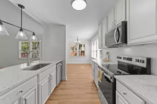 1004 Bren Village Ct, Fuquay Varina, NC 27526 - Photo 14