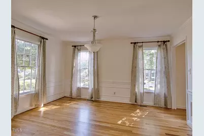 5017 Sandlewood Drive, Raleigh, NC 27609 - Photo 10