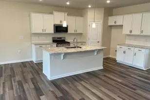 2179 Fox Chapel Pl, Fuquay-Varina, NC 27526 - Photo 2