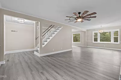 804 W Scotsdale Road, Laurinburg, NC 28352 - Photo 8