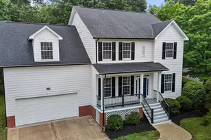 100 Citrus Pl, Cary, NC 27519 - Photo 4