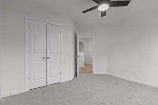 100 Citrus Pl, Cary, NC 27519 - Photo 32