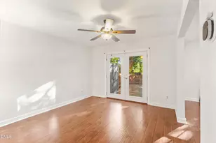 815 Kensington Dr, Cary, NC 27511 - Photo 18