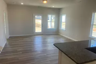 300 Sirius Dr, Sanford, NC 27330 - Photo 4