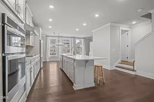 10210 Sablewood Dr, Raleigh, NC 27617 - Photo 8