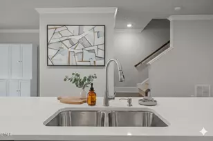 10210 Sablewood Dr, Raleigh, NC 27617 - Photo 6