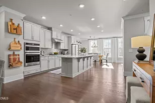 10210 Sablewood Dr, Raleigh, NC 27617 - Photo 6