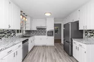 783 Galloway Dr, Fayetteville, NC 28303 - Photo 6