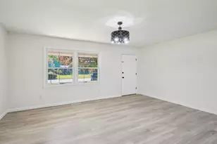 7522 Bridgeman Dr, Fayetteville, NC 28303 - Photo 8