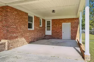 7522 Bridgeman Dr, Fayetteville, NC 28303 - Photo 4