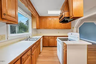 163 W Lillington St, Angier, NC 27501 - Photo 12