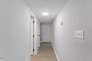 4101 Five Oaks Dr, Durham, NC 27707 - Photo 4