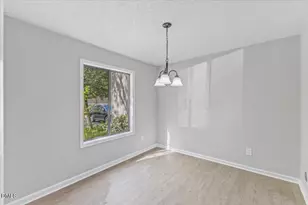 4101 Five Oaks Dr, Durham, NC 27707 - Photo 6