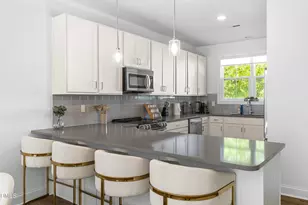 5631 Johnson Woods Ct, Raleigh, NC 27609 - Photo 6