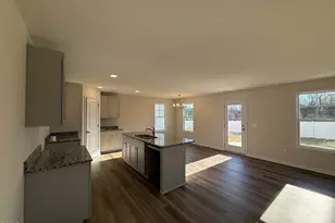 22 E Emily Gardens Dr, Selma, NC 27576 - Photo 4