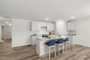 22 E Emily Gardens Dr, Selma, NC 27576 - Photo 16