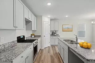 22 E Emily Gardens Dr, Selma, NC 27576 - Photo 10