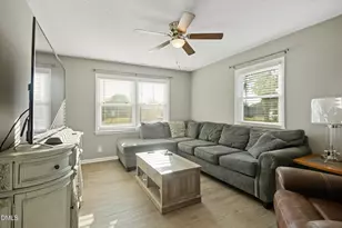 5909 Spinner Rd, Hope Mills, NC 28348 - Photo 8