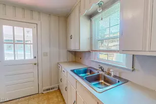 208 S Morgan St, Roxboro, NC 27573 - Photo 36