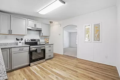 27 Tryon Ct W, Spring Lake, NC 28390 - Photo 12