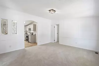 27 Tryon Ct W, Spring Lake, NC 28390 - Photo 6