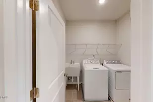 2710 Hunter Woods Dr, Apex, NC 27502 - Photo 24