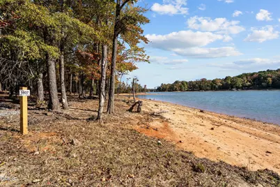1100 Waterstone Lane, Henderson, NC 27537 - Photo 2