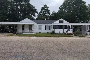 906 N McKay Ave, Dunn, NC 28334 - Photo 2