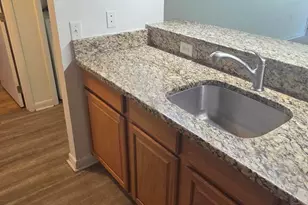 1401 Collegiate Cir, Raleigh, NC 27606 - Photo 10