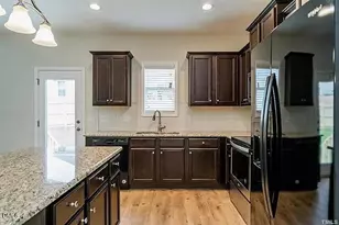 134 W Lumber Ct, Clayton, NC 27520 - Photo 6