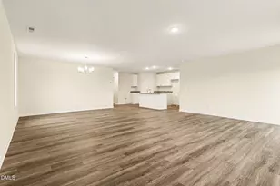 31 E Emily Gardens Dr, Selma, NC 27576 - Photo 6