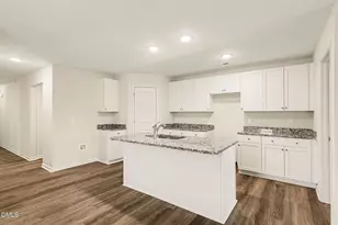 31 E Emily Gardens Dr, Selma, NC 27576 - Photo 12