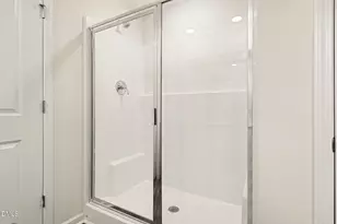 31 E Emily Gardens Dr, Selma, NC 27576 - Photo 18