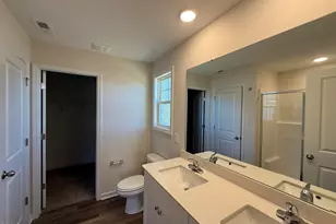 31 E Emily Gardens Dr, Selma, NC 27576 - Photo 6