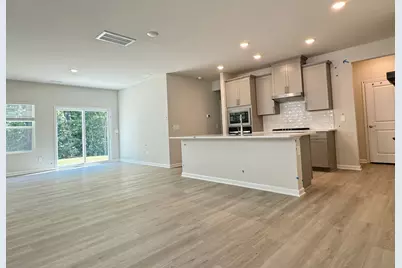 433 Squirrel Oaks Lane, Garner, NC 27529 - Photo 2