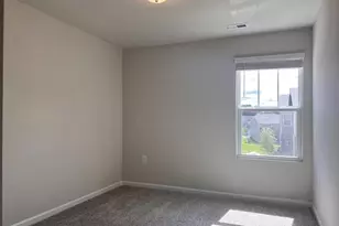 926 Field Ivy Dr, Fuquay Varina, NC 27526 - Photo 8