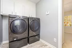 1001 Bent Pine Cir, Sanford, NC 27330 - Photo 10