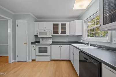 9 Willow Bridge Drive, Durham, NC 27707 - Photo 8