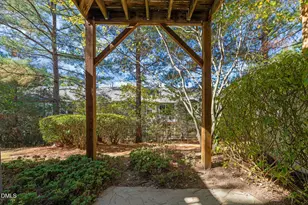 8005 Sycamore Hill Ln, Raleigh, NC 27612 - Photo 10