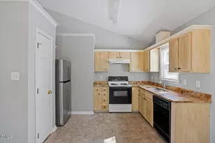 104 S Woodstone Dr, Archer Lodge, NC 27527 - Photo 18