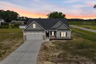 3803 Huntcliff Dr, La Grange, NC 28551 - Photo 2