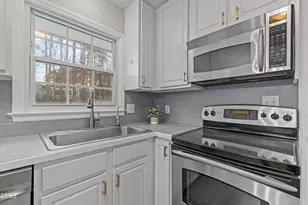 1000 Brookgreen Dr, Cary, NC 27511 - Photo 8