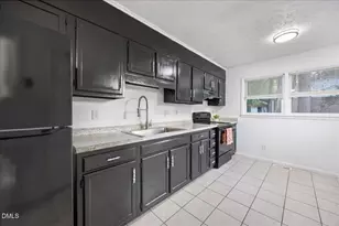 1605 Hickoryridge Ct, Fayetteville, NC 28304 - Photo 14