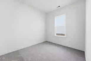 2253 Abbeyhill Dr, Raleigh, NC 27610 - Photo 14