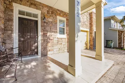 712 Pierside Drive, Cary, NC 27519 - Photo 2