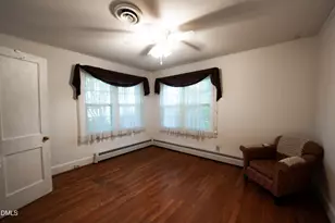 813 N Church St, Zebulon, NC 27597 - Photo 18